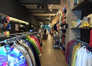 Montana Outlet  - Barcelona