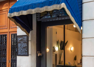 Señora Dolores - Barcelona